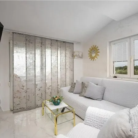 Family Friendly House With A Swimming Pool Visnjan, Istria - Sredisnja Istra - 22837 Višnjan